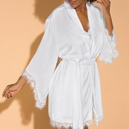 Pěti-dílná dámská pyžamová souprava s krajkovou ozdobou a volným pohodlným střihem - Obsahuje tílko a župan.