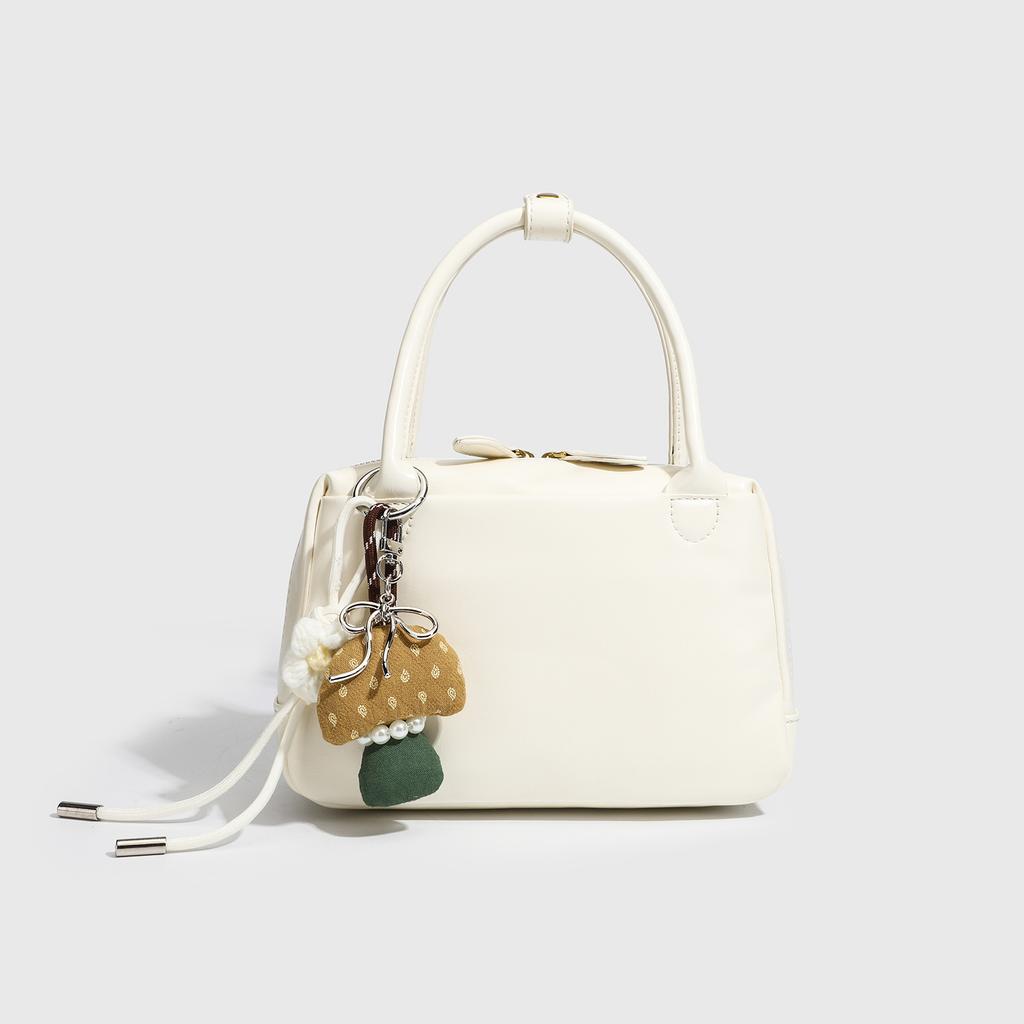 Korean version retro large-capacity portable small square bag women's spring and summer explosion simple and versatile single shoulder messenger bag
