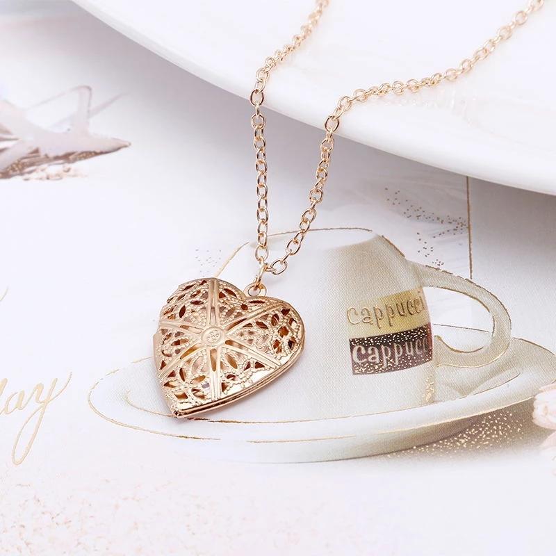Collier chaîne d'amour en forme de cœur de pêche doux gravé pour femme, pendentif d'ouverture et de fermeture en forme de cœur, boîte Photo, cadeau