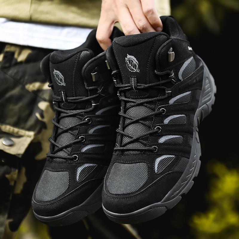

Большие размеры осенне-зимние мужские высокие походные ботинки для активного отдыха модные универсальные походные ботинки для пустыни и бездорожья 40 чёрный