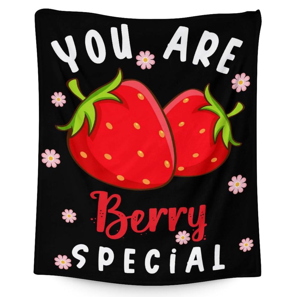 Strawberry Pattern Collection digital-printed polyester Bedroom velvet flannel cover blanket Fleece sofa cover blankets for beds