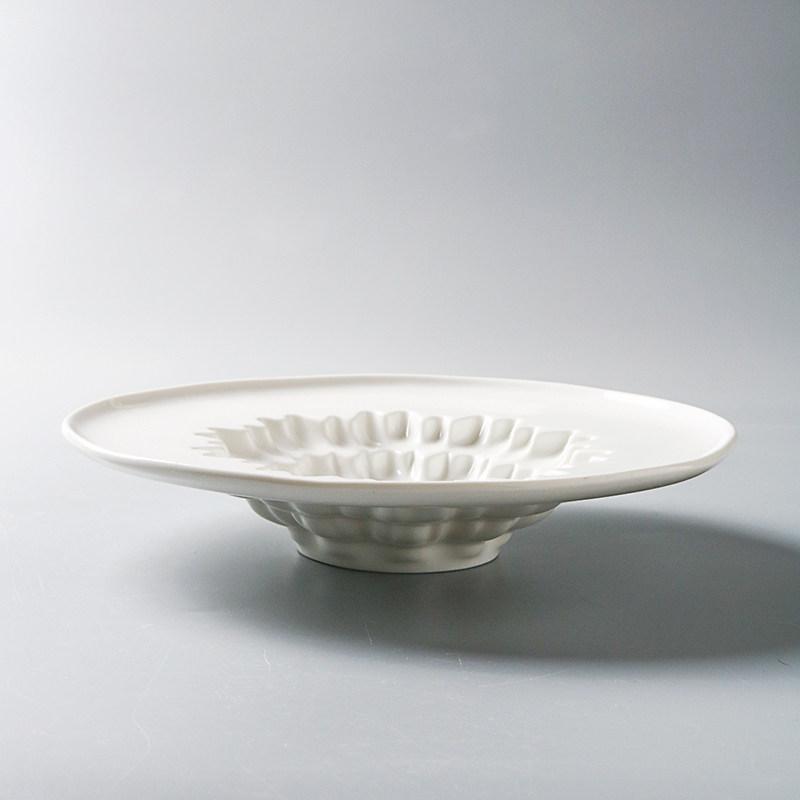Nordic Irregular-shaped Ceramic Dinner Plate Home Round White Dinner Plate Hotel Pasta Salad Plate Kitchen Cooking Bowls Dishes