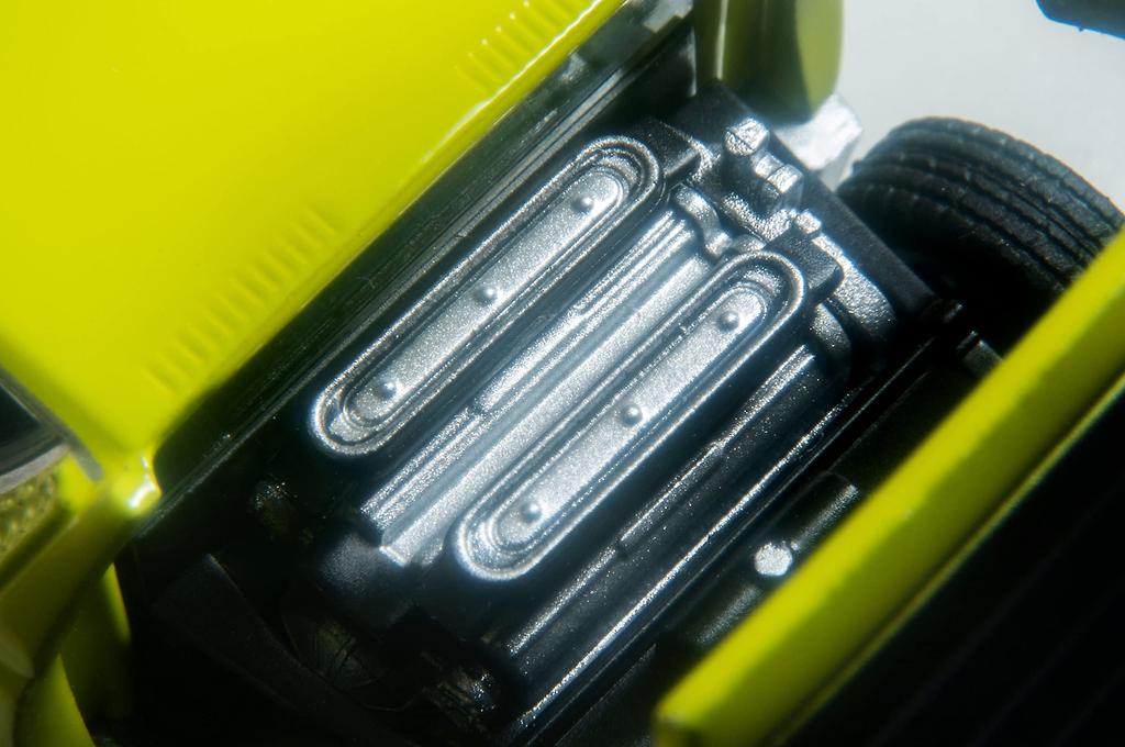 TOMYTEC Tomica Limited Vintage LV Lamborghini Miura S Yellow Green Finished Product 318880 Unisex 1/64