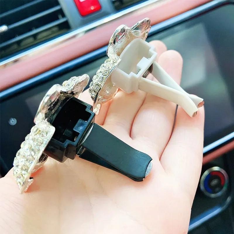 Clipuri Parfum Auto Elefant Strălucitor Odorizant de Aer Miros Auto Ornamente Auto Elefant cu Diamante Clip Ventilație Aromă Auto Decor Interior Auto