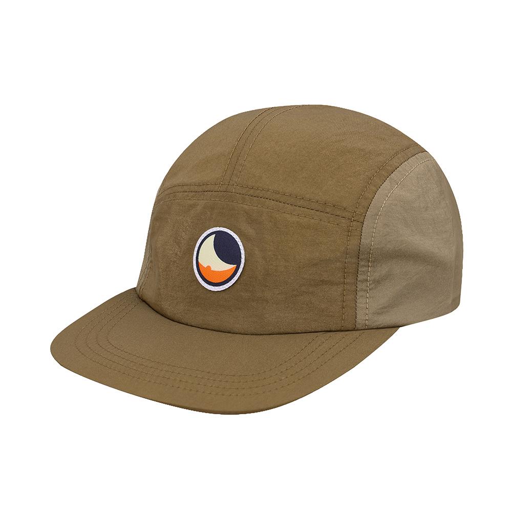 Tikestudeomun Classic Patch Two-Tone Camp Cap Camel Brown Warm Beige (Classic Patch Two Tone Camp Cap Cbr/Wbg)
