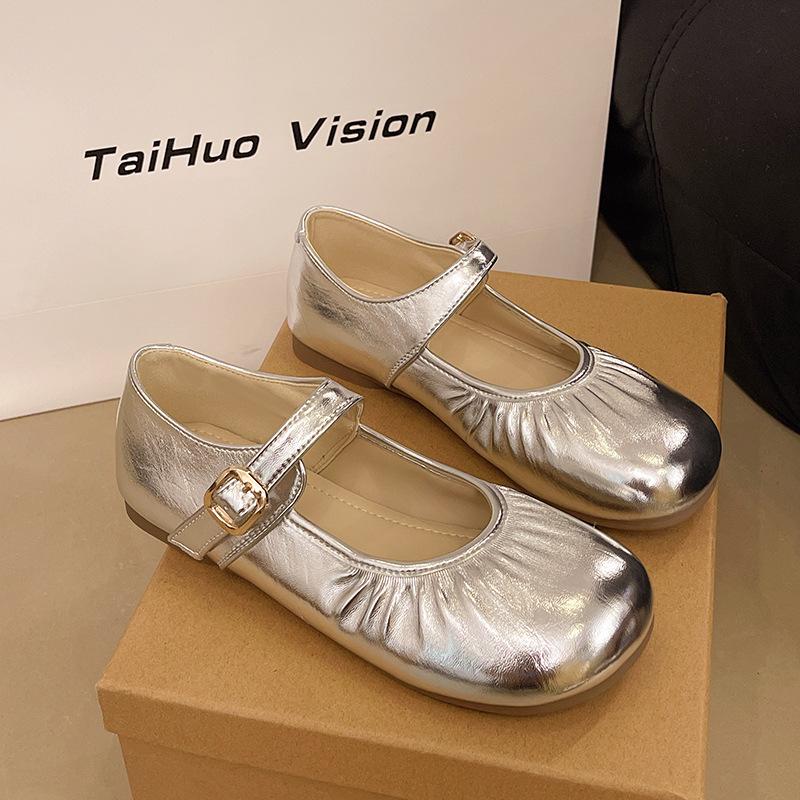 French stunning Mary Jane single shoes women's 2025 new autumn with skirt flat beanie shoes silver small leather shoes women
