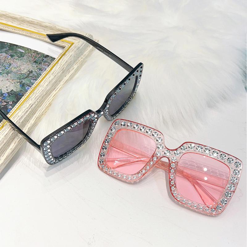 Latest Diamond Plated Large Sunglasses Female Vintage Square Colorful Ocean Sunglasses Personalized Outdoor UV400 Sunscreen Eyewear