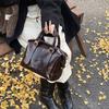 High-end Niche Bag Women's Autumn and Winter Retro New Fashion Messenger Bag Portable Commuter Pillow Bag