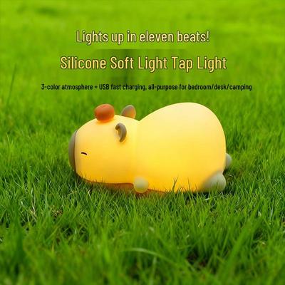 Capybara Silicone Night Light: Color-Changing Bedside Lamp & Sleep Companion