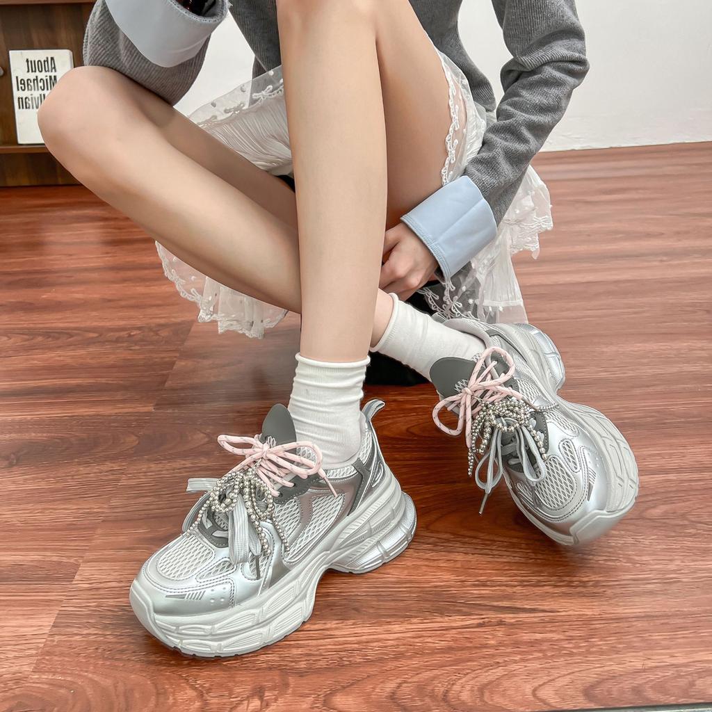 Grape mother summer new light and thin breathable mesh sneakers women's wear advanced sense small height increase women's shoes