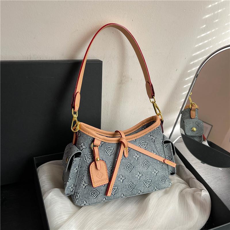 

Новая модная сумка-тоут контрастного цвета с принтом старых цветов, портативная, на плечо, трендовая женская сумка синий