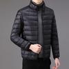 Herren Daunenjacke Slim: Kurz, Stehkragen, mit Kapuze, für Herbst und Winter
