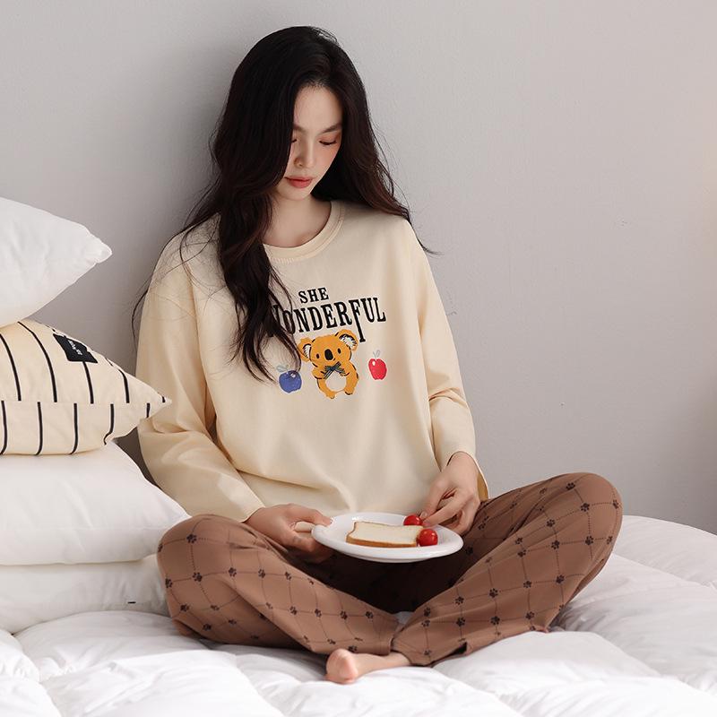 

Women s Cartoon Print Pajamas Set: Long-Sleeved Round Neck Top & Long Pants, Comfortable Lycra-Cotton Homewear for Spring & Autumn. M (Height 155-160 cm, Weight 80-100 kg)