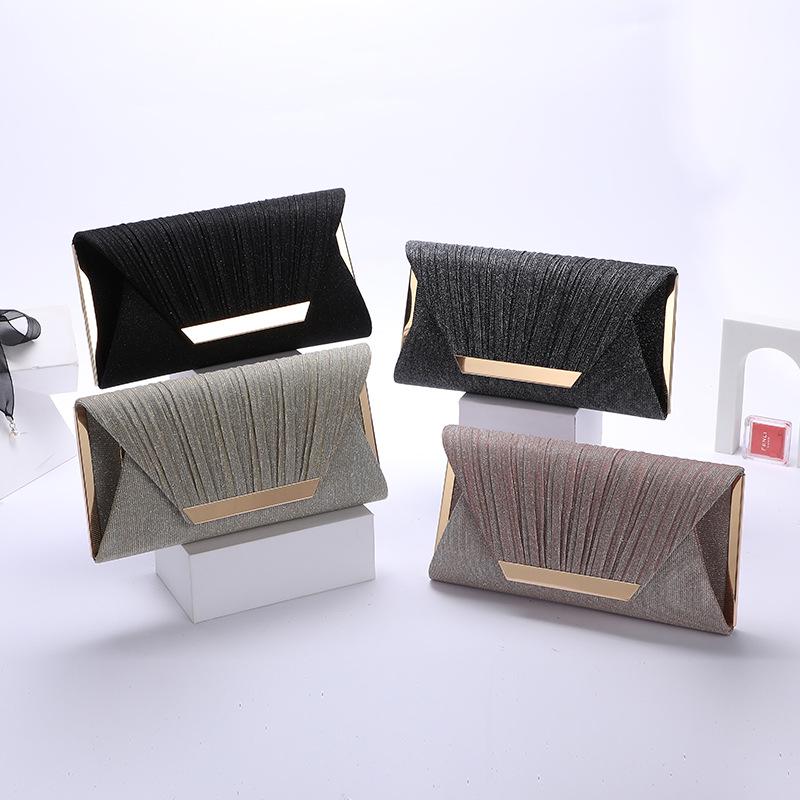 Chic Evening Pleated Sequin Clutch: Trendy Crossbody Handbag with Clasp and Chain