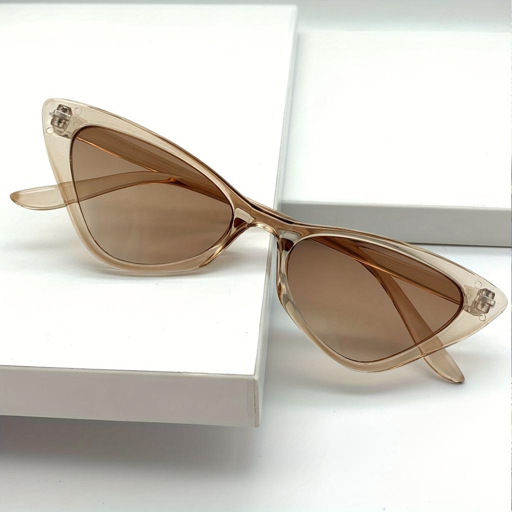 1pc Chic Women's Cat Eye Fashion Glasses  Anti-Reflective PC Lenses Durable Plastic Hinges Fashion Accessory for Casual Attire