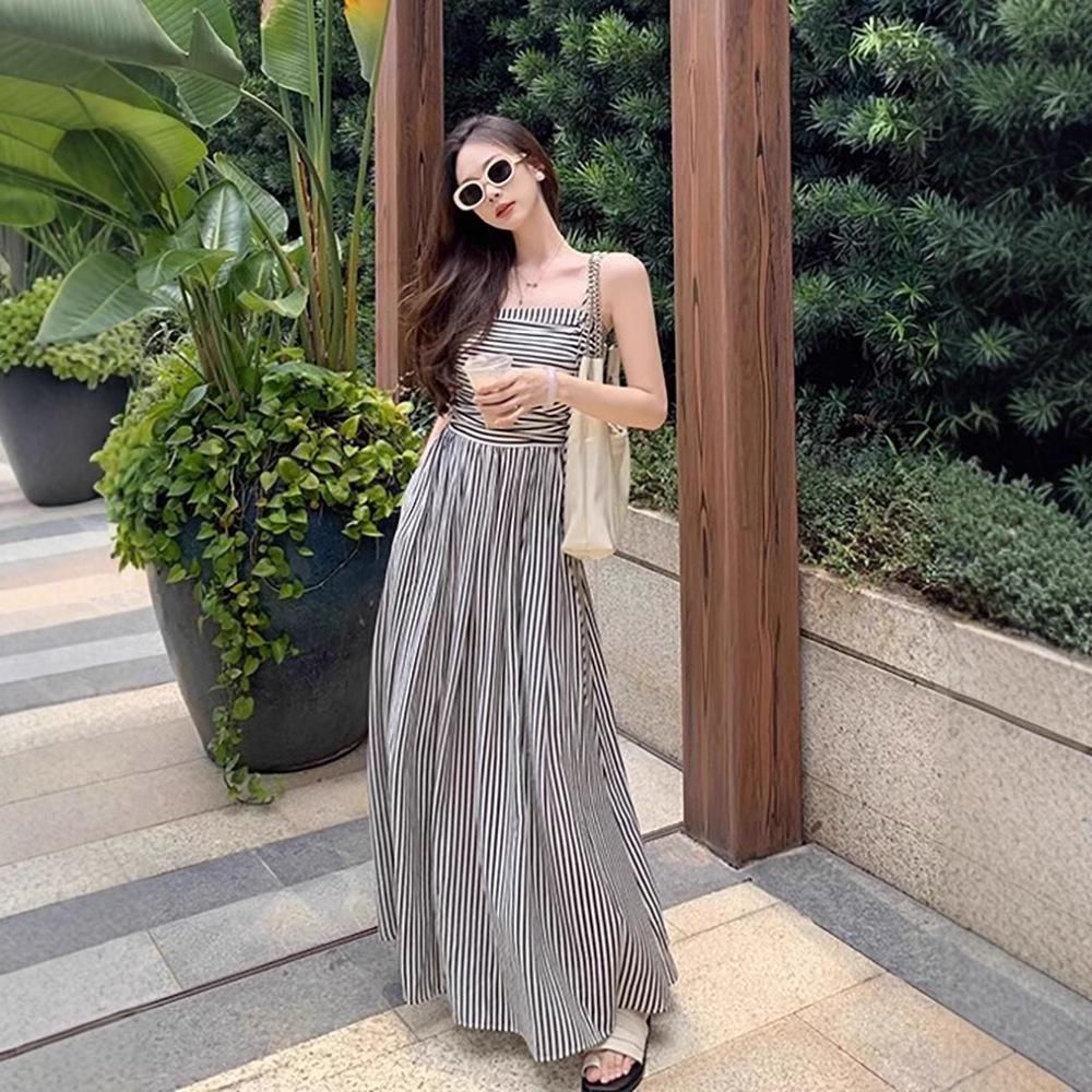 

Striped Strapless Camisole Dress - Women s Elegant High-Waisted Summer Maxi M