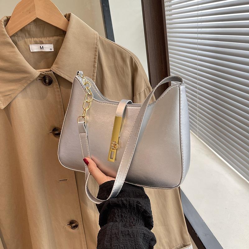 Niche Design Bag Women's Summer New Texture Handheld Underarm Bag Versatile Fashion Shoulder Bag