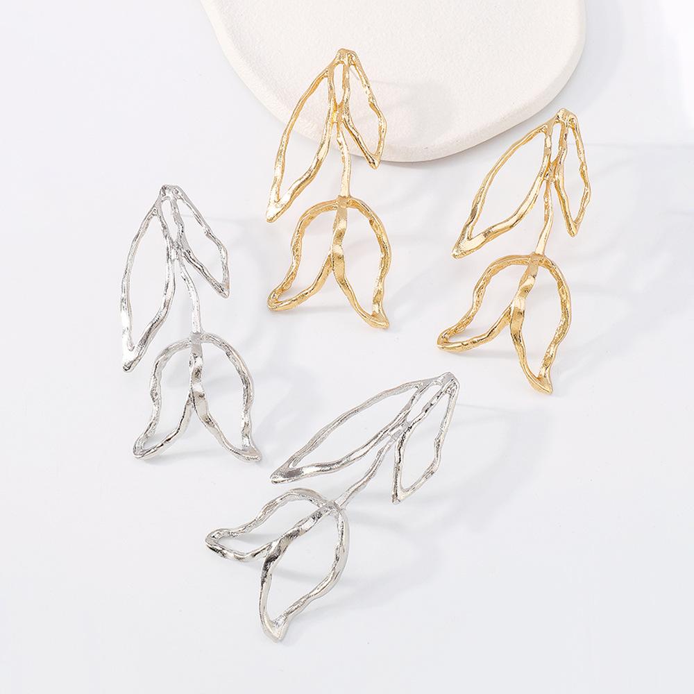 Cross Border Exaggerated 3D Geometric Earrings Heavy Metal Style Flower Design Runway Party Fashion Ear Jewelry