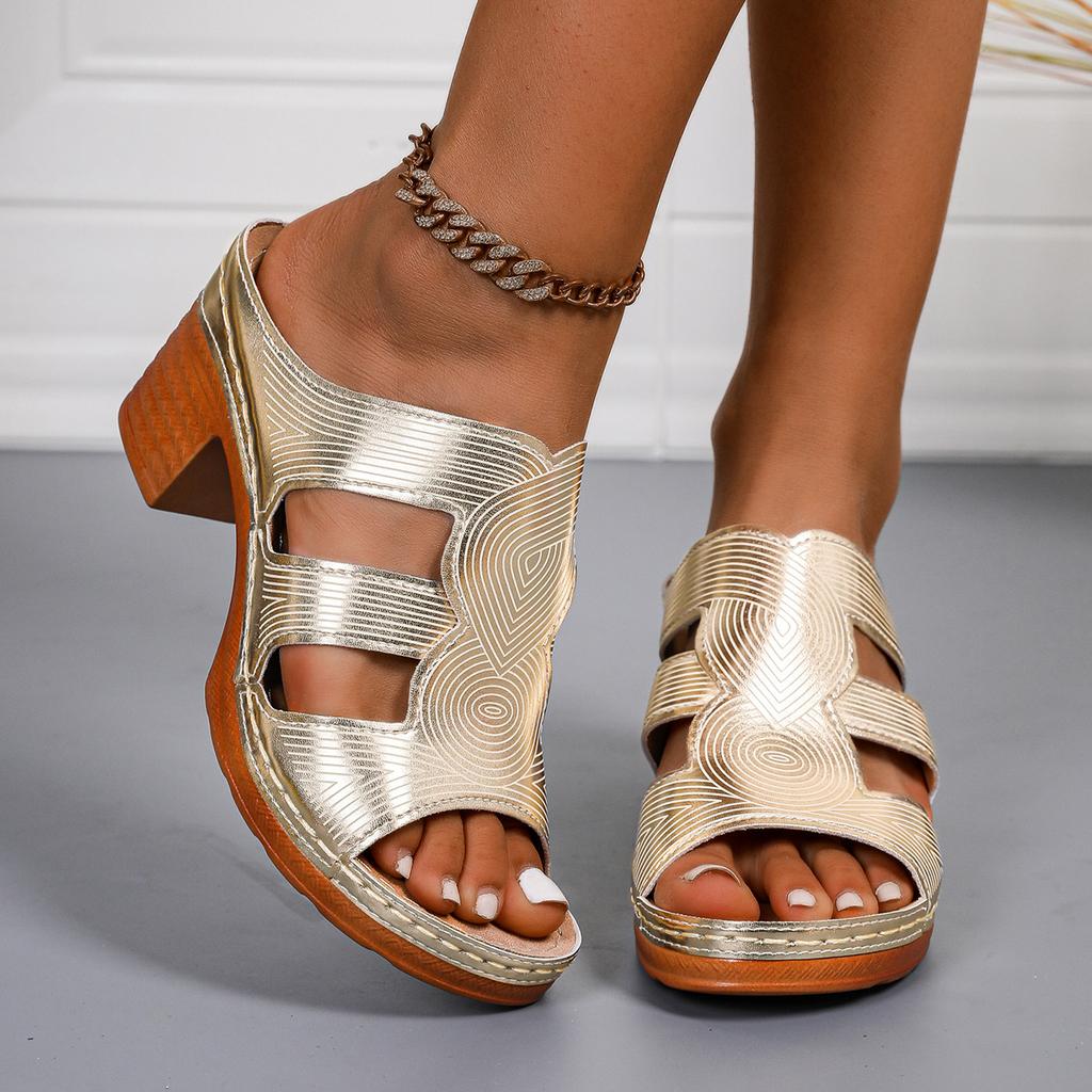 Sandálias de Salto Alto Vazadas com Velcro Tamanho Grande Femininas Novas Fivela Salto Grosso Boca de Peixe