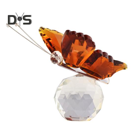 Ornamento Farfalla Cristallo Finto Desktop Farfalla Scintillante su Sfera da Collezione Figurine Farfalla Prismatiche per Scrivania Libreria Mensola
