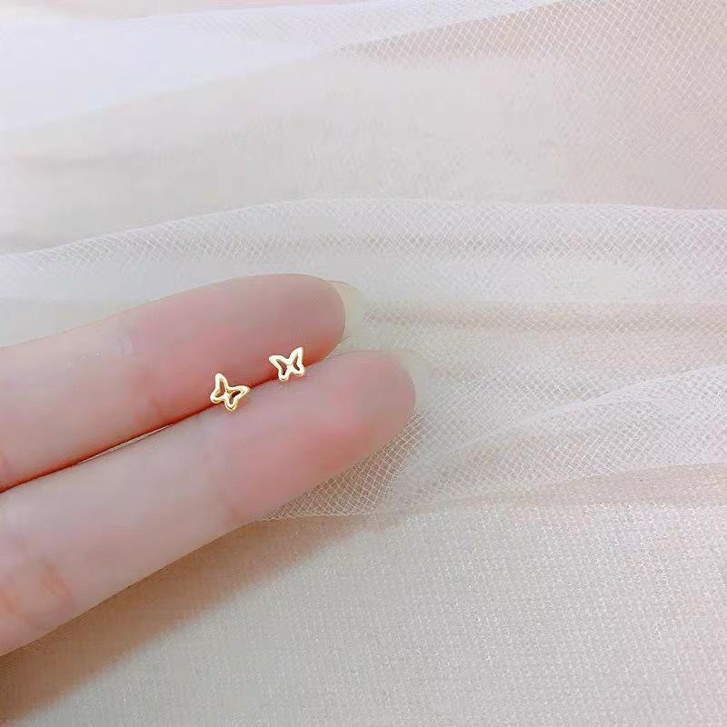925 Silber Nadeln Gold Farbe Einfach Klein Schmetterling Steckerohrringe für Damen Hypoallergen Tägliches Tragen Ohr Mädchen Piercing Geschenke