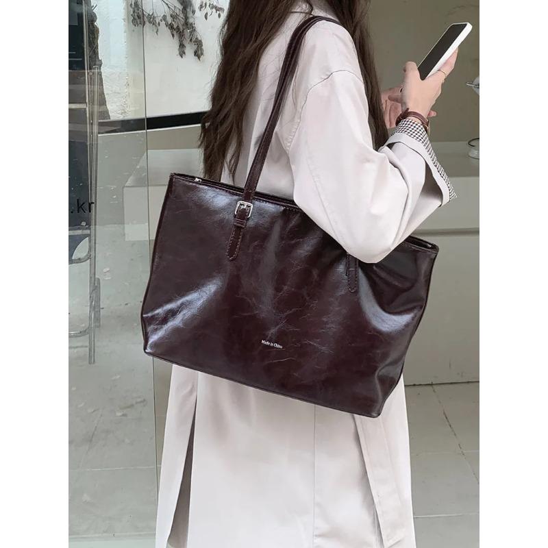 Casual Large Capacity Tote Bag For Women Simple Solid Commuting Shoulder Bag Quality PU Leather Designer Luxury Handbags