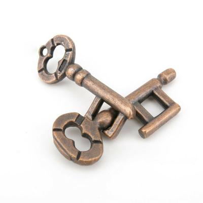 Key Lock  Adults Kids Fun Metal IQ Test Puzzle Classic Brain Vintage Toys