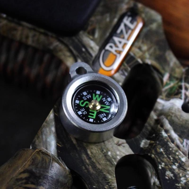 Mini Aluminum Alloy Compass Keychain Pendant Outdoor Hiking Camping Mini Portable Compass Bag Charm