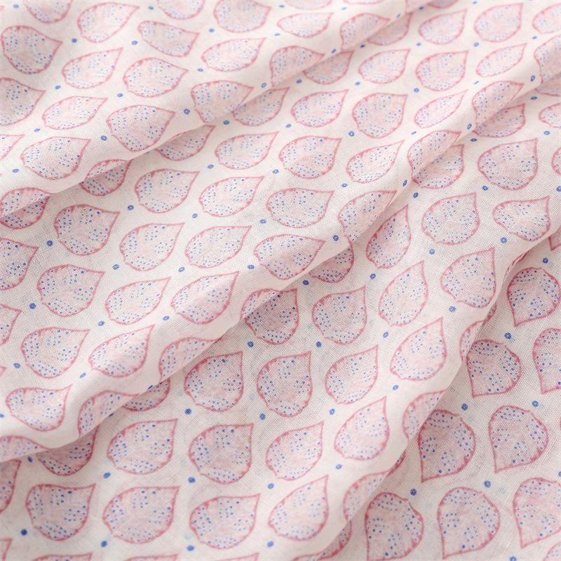 Silk Scarf Women's Spring and Summer Fruit Strawberry Scarf Women's Scarf Travel with Beach Scarf Printed Sunscreen Shawl