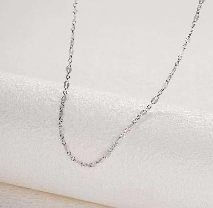 S925 Sterling Silver Colorful Lips Chain Necklace for Women - High-End, Versatile, Super Flash Clavicle Chain