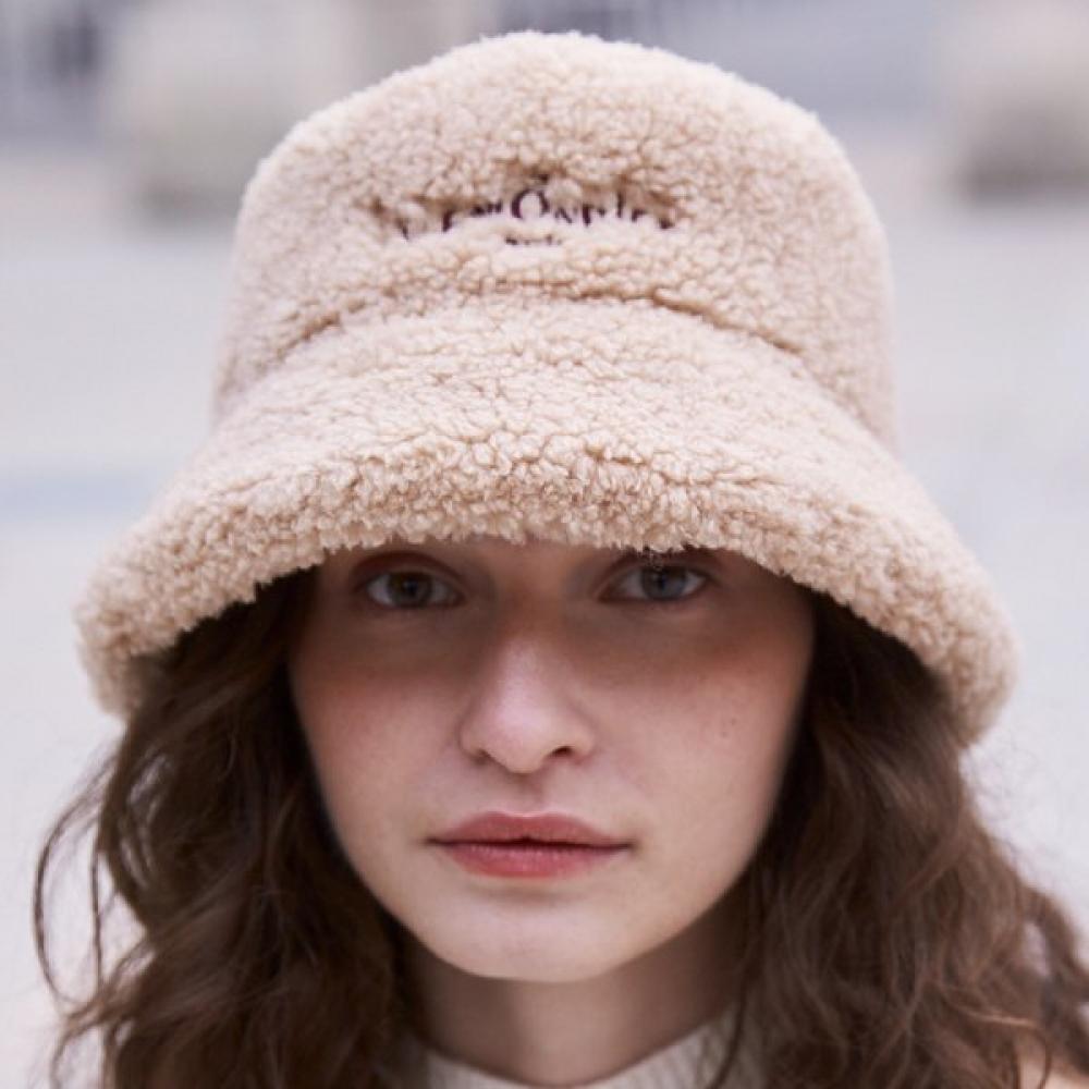 Lem Nplet Faux Fur Bucket Hat Model  Lac026kracc
