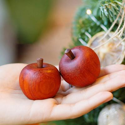 Ahşap Kırmızı Meyve Figür Küçük Yapay Meyve Heykeli Dolap İçin Masa Üstü Orta Parça Noel Çiftlik Evi Masaüstü Dekoru