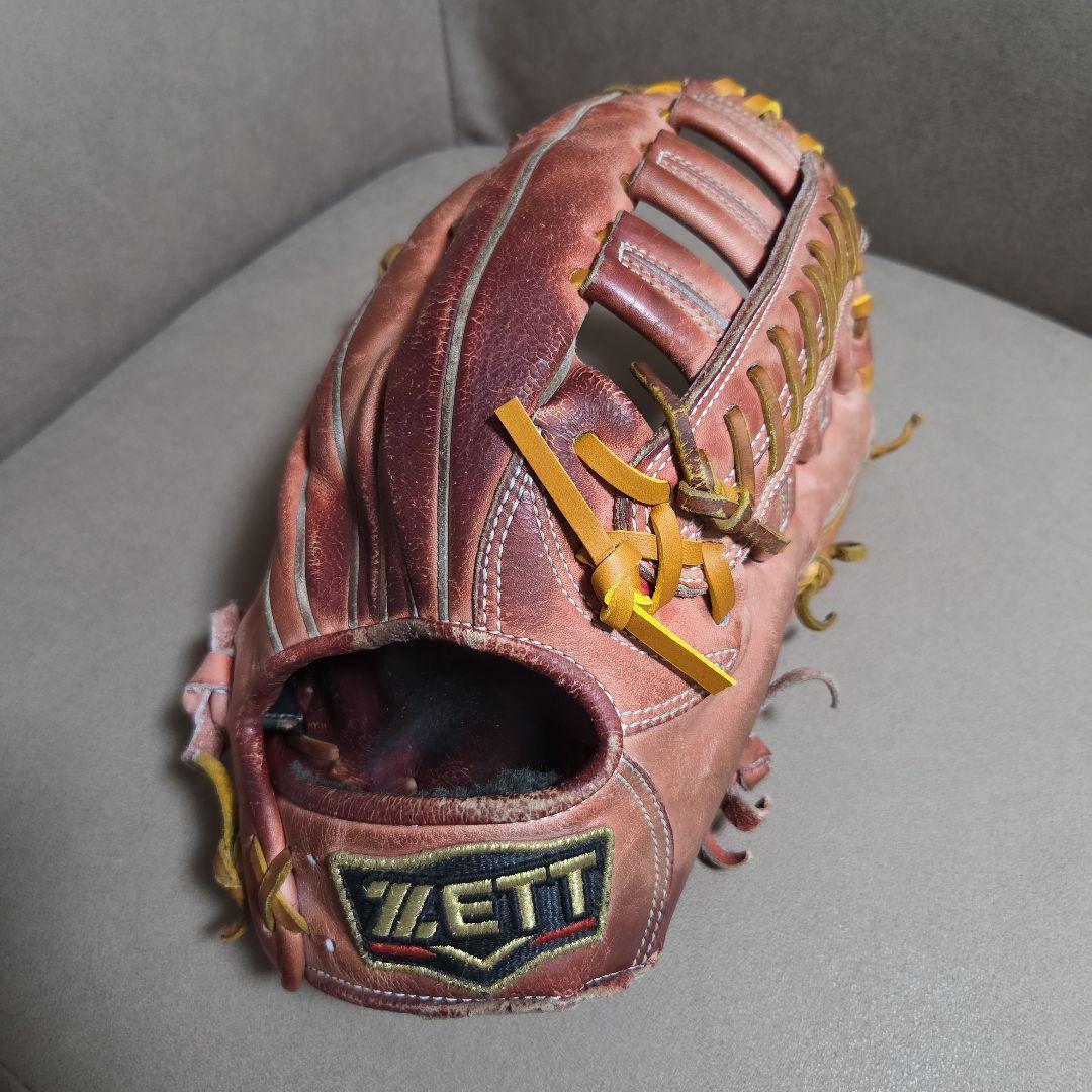 Used ZETT Pro Status Hard Glove for Outfielder Right Thrower