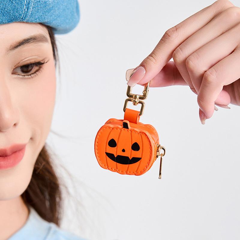 Halloween-themed Bag Charms New Pumpkin Keychains Fashion Spiderweb-shaped Coin Purses Exquisite Hardware Buckles Holiday Gifts