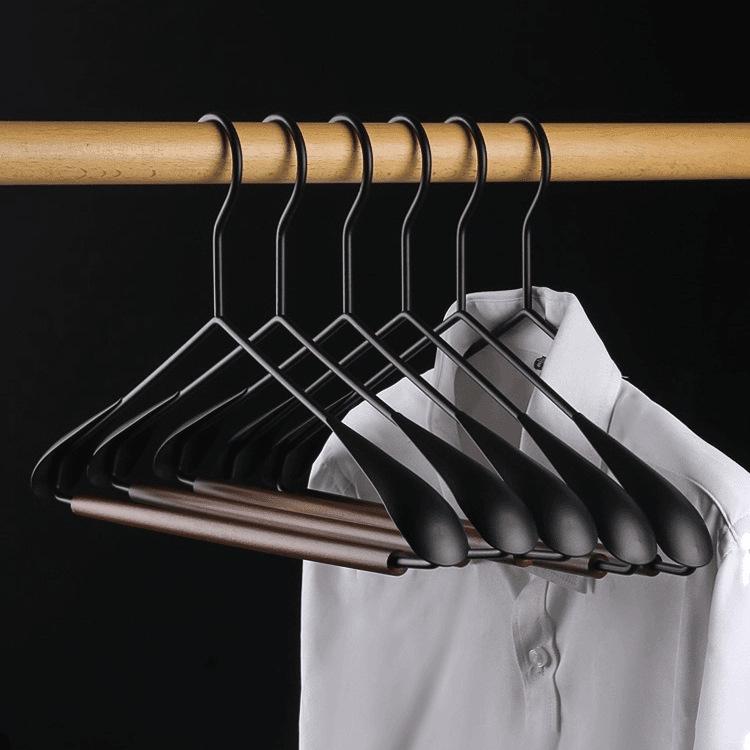 High-Grade Retro Wrought Iron Light Luxury Hanger Metal Seamless Drying Rack Non-Slip Iron And Wood Hanger Household Large Hanger brown