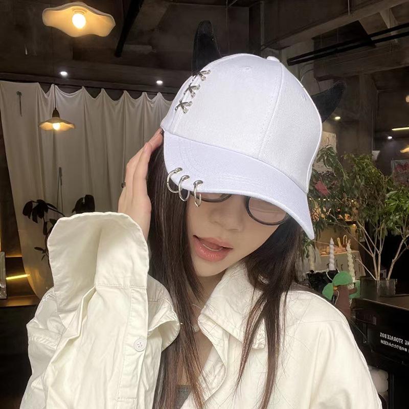 Unique Street Style Baseball Cap Casual Cool Outdoor Accessory With Horn Accents, Safety Pins & Charms For Couples Street Hat