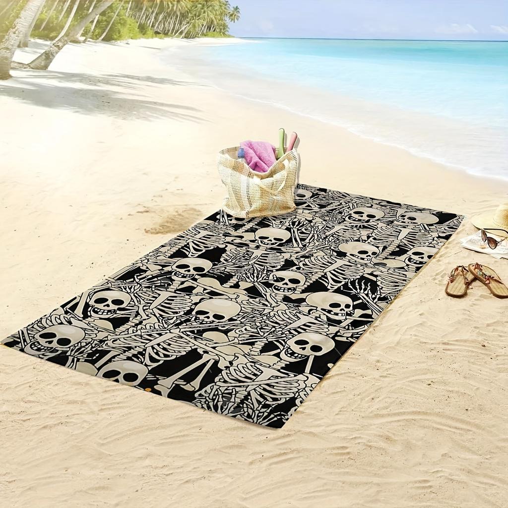 Skull Pattern Fun Beach Towel, Creative Artistic Gothic Style Quick-Dry Sand-Free Microfiber Bath Towels for Yoga and Swim