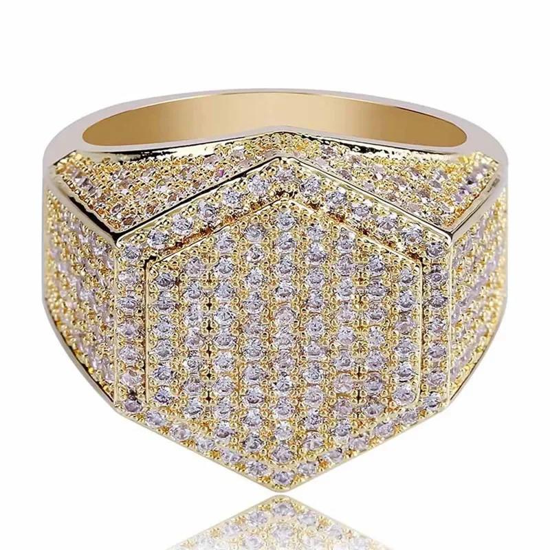 Anello da Uomo BAOSHINA Hip Hop Iced Out Alta Qualità Micro Pavé Anello Dito in Zirconia Cubica Anelli Quadrati per Uomo