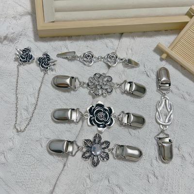 Carved Retro Silk Scarf Buckle - Anti-Exposure Collar Clip for Women, Hot-selling Sweater Accessory