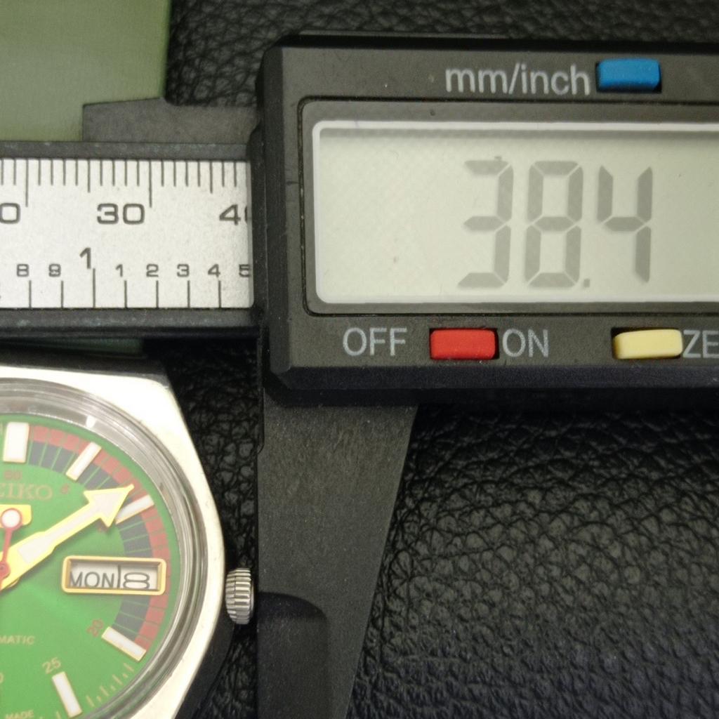 JAPAN 6309A VINTAGE SEIKO 5 AUTOMATIC MENS GREEN COLOR DIAL WATCH A701346-5 R206a-a701346