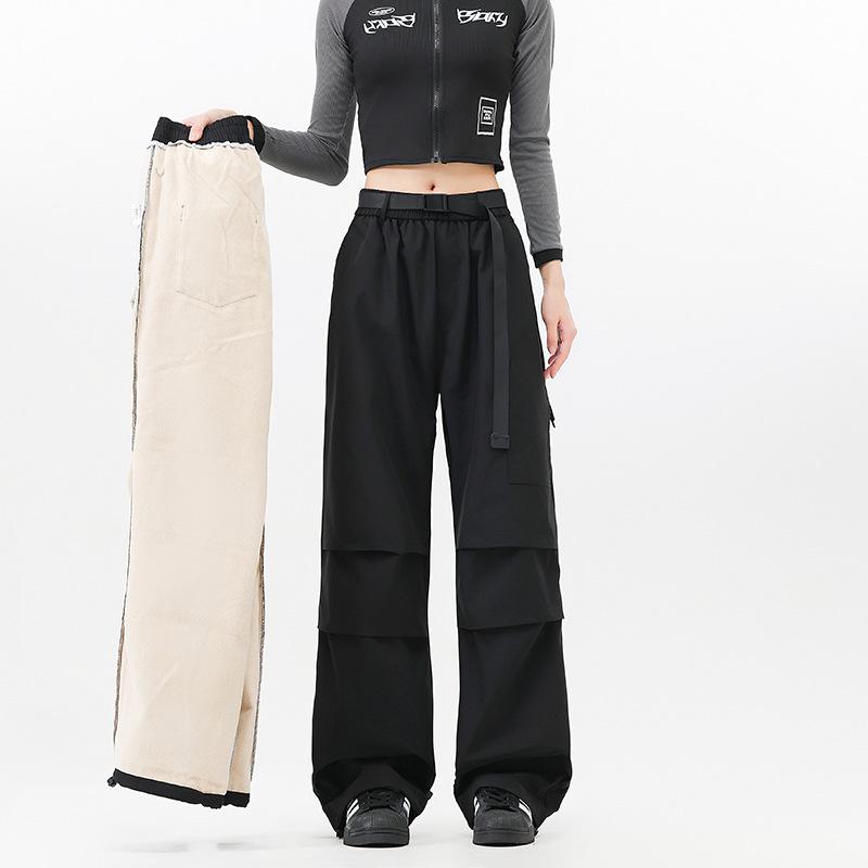 "Wind & Waterproof Outdoor Soft Shell Pants for Men & Women - Autumn/Winter, Fleece-Lined, Perfect for Hiking & Leisure Activities"