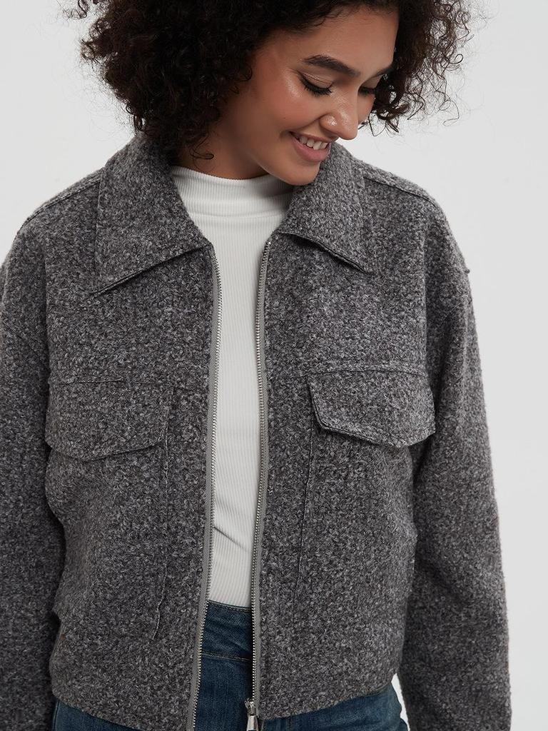 Women's European & American Style Grey Wool Coat with Turn-Down Collar, Large Pockets, for Autumn & Winter