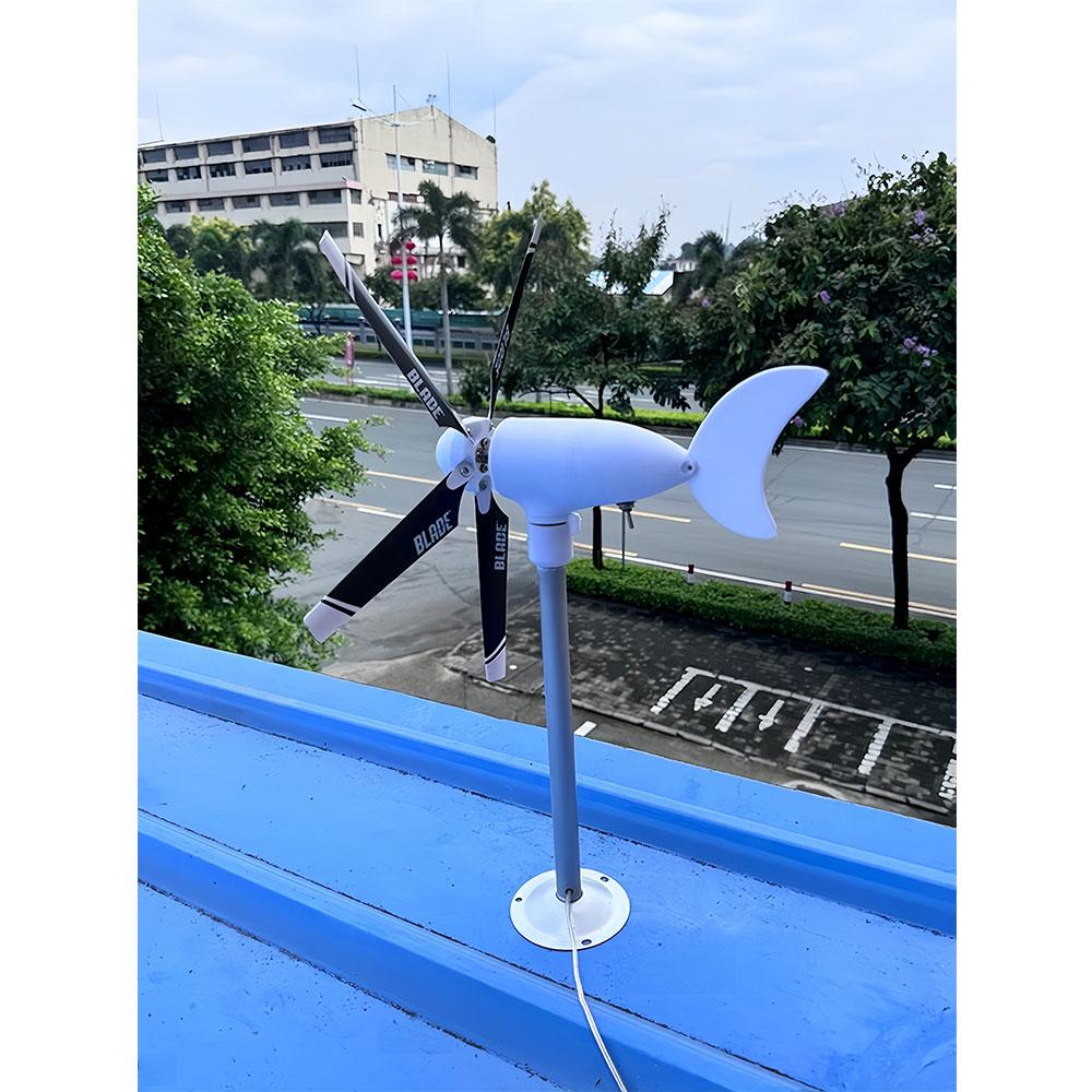 Portable Vertical Axis Five Blade Wind Turbine Model Three-phase Permanent Magnet Generator with Gentle Wind Start