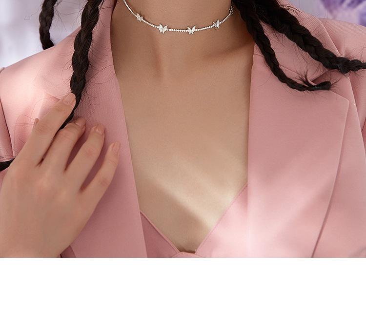 2021 Stilvolles silberbeschichtetes Strassschmetterling-Choker-Halsband