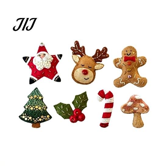 3D Embroidery Patch Christmas Felt Brooch Kit for Beginners, DIY Decorative Pins Set with Tools, Creative Sewing Projects Handmade Art Crafts Festive
