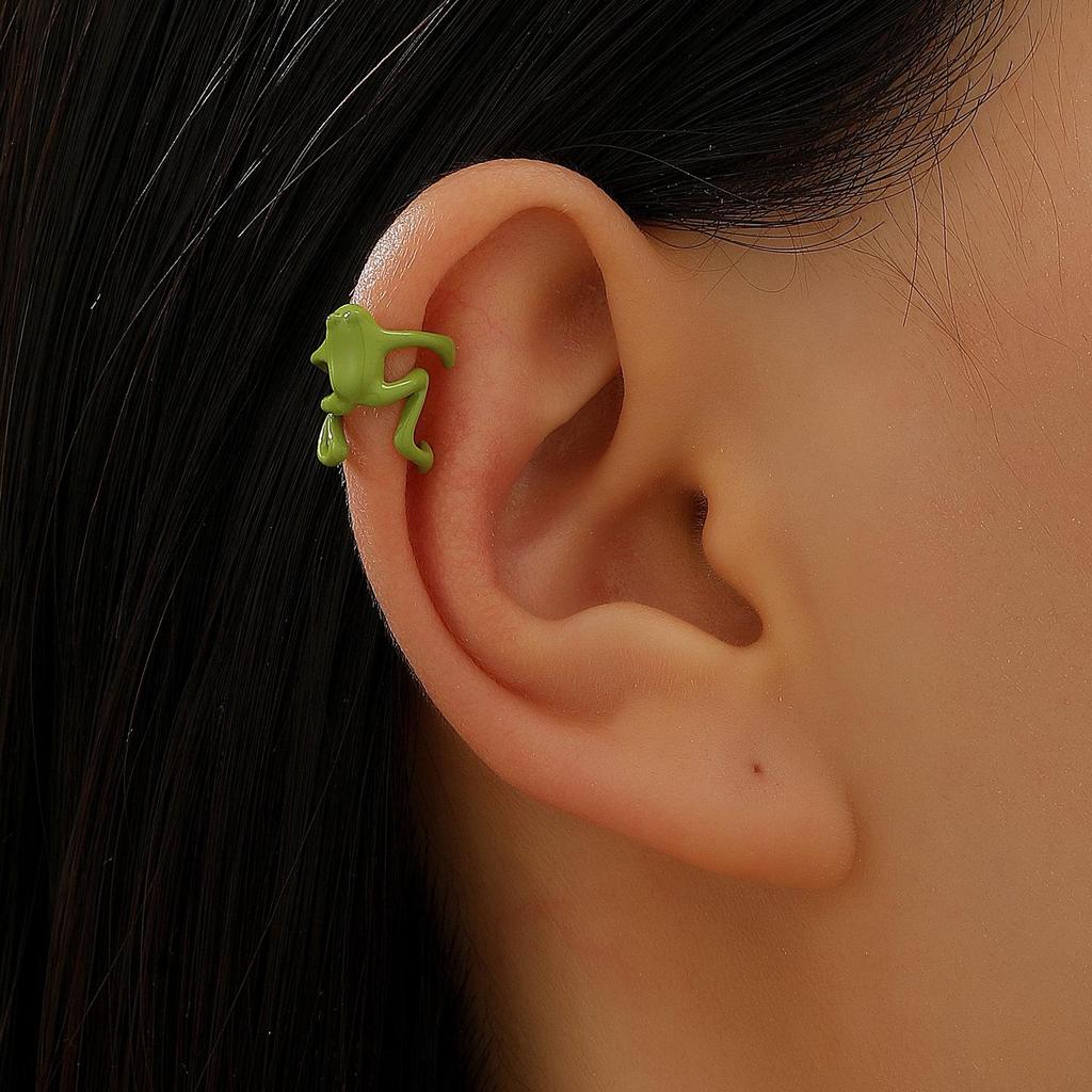 Retro Gothic Skull & Spider Ear Bone Clip - No Piercing Needed
