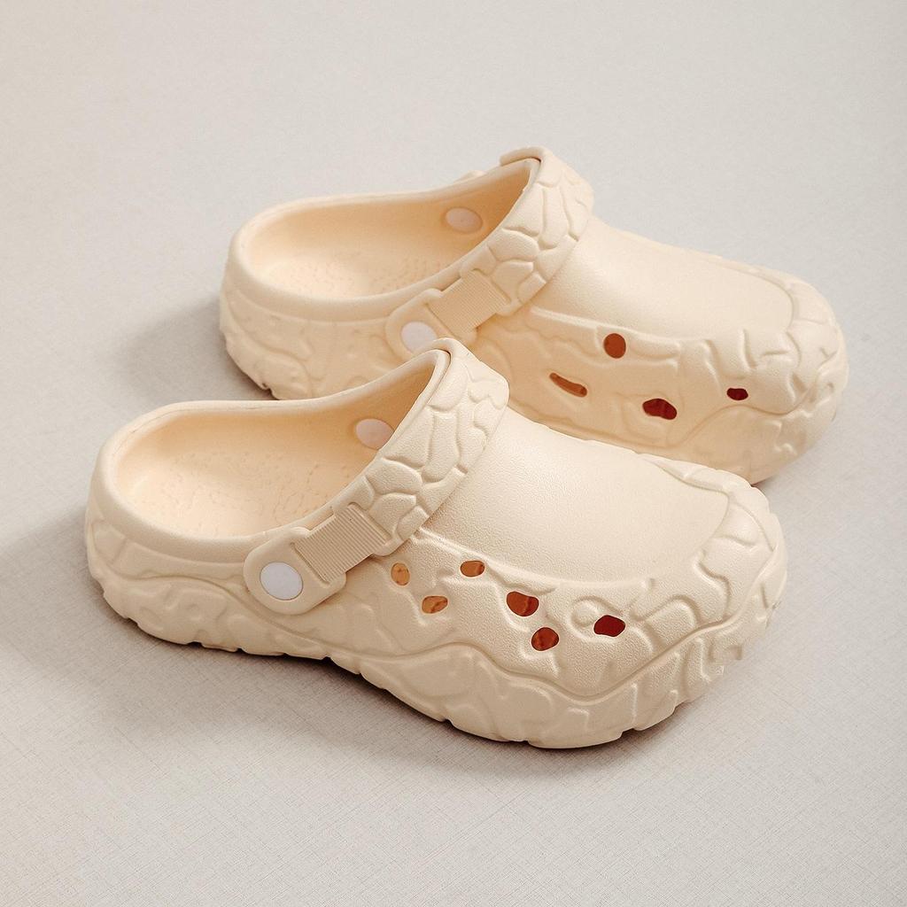 Men's and Women's Trendy Closed-Toe Non-Slip Thick Sole Sandals for Summer Outdoor Beach
