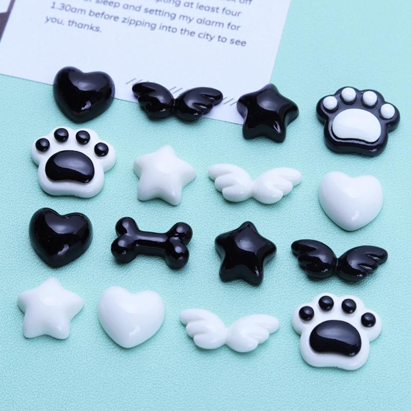 20 Pcs Cartoon Black And White Peach Hearts, Cat Claws Resin Scrapbook Diy Decorative Hair Clip, Pendant Jewelry Parts A67