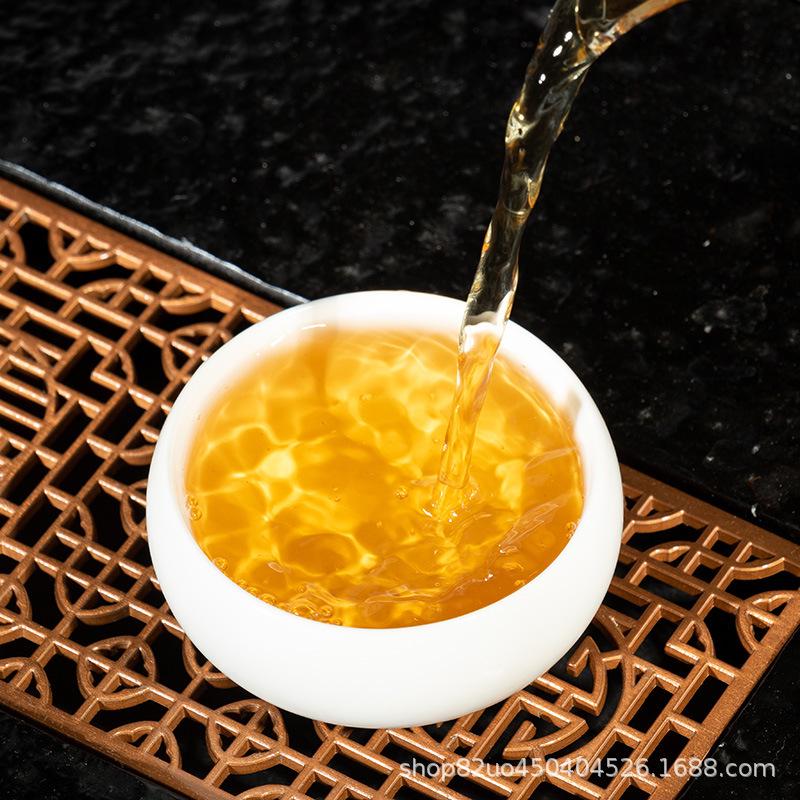 Сырой блин чая Пуэр из Юньнани Банчжан - 357 г В наличии