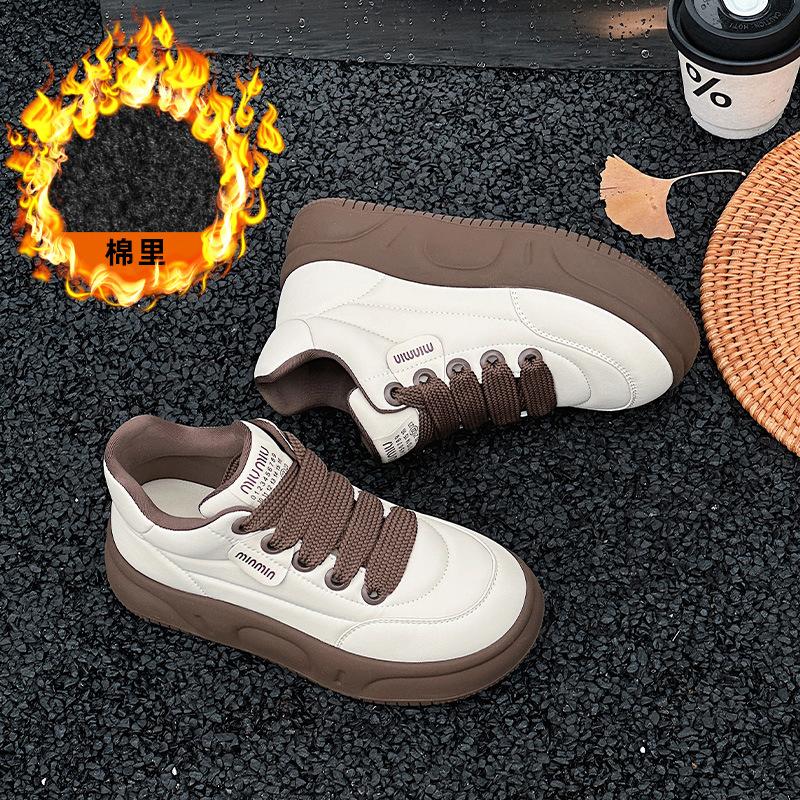 Platform Bread Shoes Women's Versatile and Lightweight Leather Soft-soled Small White Board Shoes New Sports and Leisure Shoes